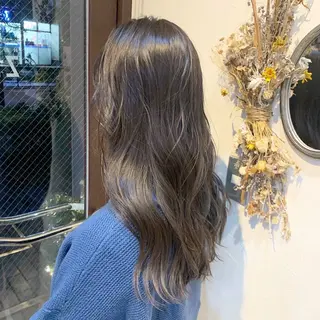 セミロング カラー フェザー/シャドウ/ メッシュパーマのヘアスタイル