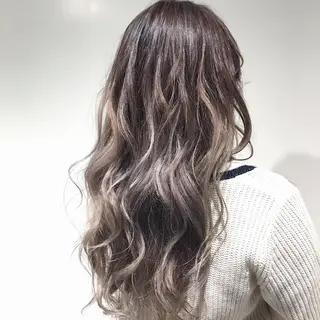 ロング カラー ヘアアレンジ Zina渋谷エリア マネージャShionのヘアスタイル