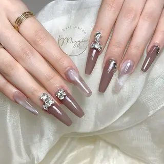 ネイル Maggie Nail🦩のネイルデザイン