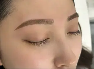 アイブロウ Silhouette _.Kanaのマツエク・マツパデザイン