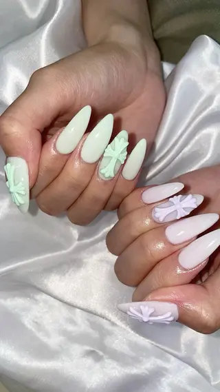 ネイル 中山 梨花のネイルデザイン