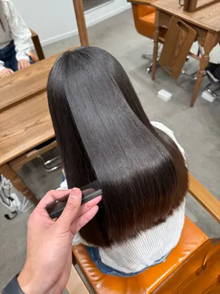 ロング 髪質改善縮毛✨ 泉谷彪芽のヘアスタイル