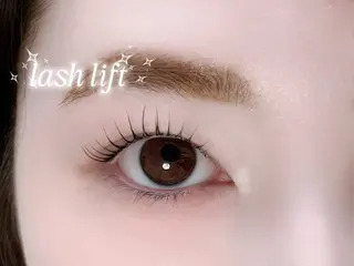 マツエク・マツパ ReBORN eyelash所属・ReBORN eye kanaのマツエク・マツパデザイン