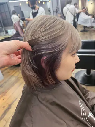 ショート カラー 韓国風艶髪✨ 高松静香☑️のヘアスタイル