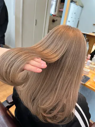セミロング カラー 🫧ハイトーン/ ブリーチ🫧白石航汰のヘアスタイル