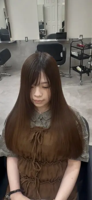 ロング 🫧とぅるん艶髪🫧 透明感カラー×猿渡のヘアスタイル