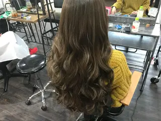 ロング カラー WEST OLAND 安藤のヘアスタイル