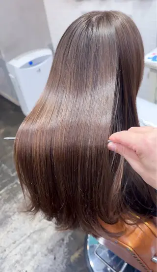 セミロング カラー Chic シックのヘアスタイル