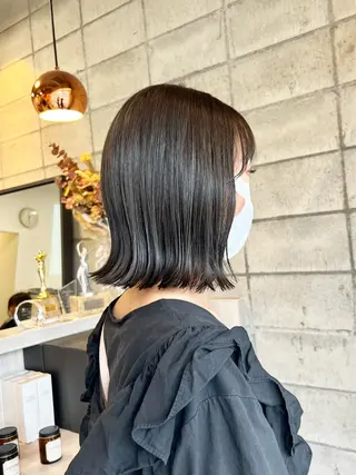 ミディアム カラー 椎葉 みはるのヘアスタイル