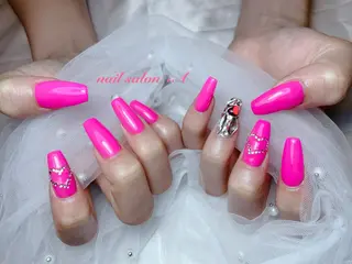 ロング Nail Salon +Aのネイルデザイン