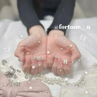 ネイル 💜5/4空✩.* Yuuna💜のネイルデザイン