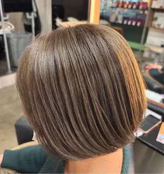 ミディアム die schere Lob所属・カットモデル 木内優作のヘアスタイル