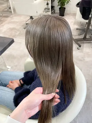 セミロング カラー 髪質改善/透明感カラ ー/縮毛/ meiのヘアスタイル