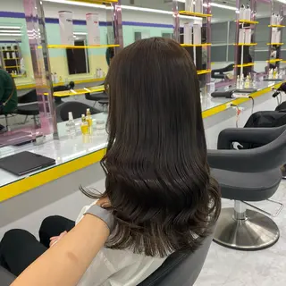 セミロング カラー ヘアアレンジ mai🍑暖色カラー /レイヤー💖のヘアスタイル