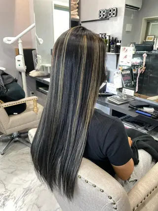 ロング FAVORE 【ファヴォーレ】のヘアスタイル