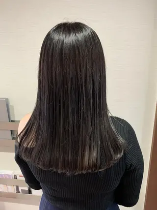 セミロング カラー 蓮見  友里のヘアスタイル
