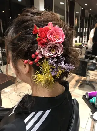 セミロング ヘアアレンジ 栗田 由佳の眉毛・アイブロウイメージ
