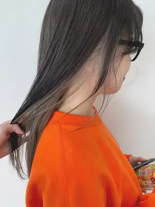 ロング カラー 山下 千明のヘアスタイル
