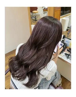 ロング カラー ITAKURA赤道店所属・渡辺 詩乃のヘアスタイル