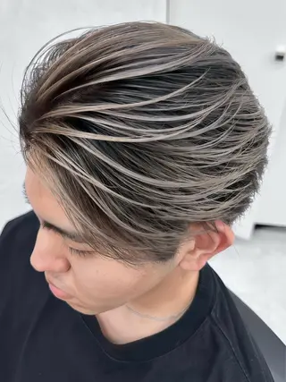 ミディアム カラー メンズ ハイライトカラー 浦和メンズ新井涼太のヘアスタイル