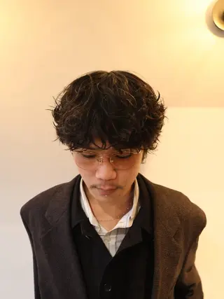 パーマ メンズ 大阪茶屋町 メンズカット関田拳のヘアスタイル