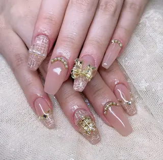 ネイル Queens 榊 まおのネイルデザイン