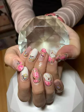 ネイル LAVISH nail salonのネイルデザイン