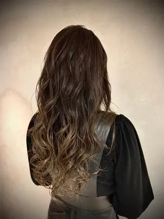 ロング 市村 正義のヘアスタイル