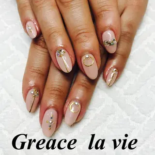 ロング カラー パーマ ヘアアレンジ キッズ ネイル マツエク・マツパ Greace la vie所属・Greace  la vieのネイルデザイン