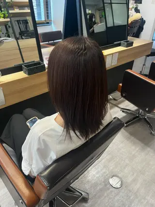 セミロング 鈴木 ほのかのヘアスタイル