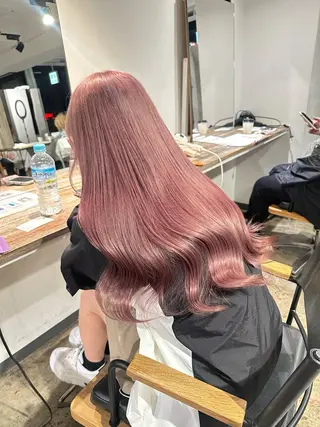 ロング カラー ✨艶ブリーチカラー ✨四ノ宮裕己のヘアスタイル