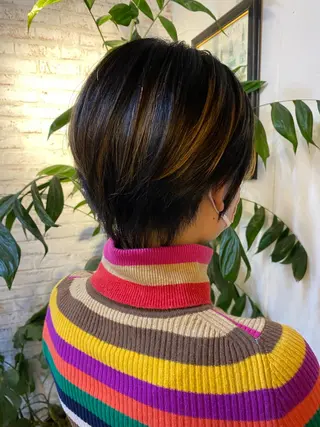 ショート 長濱 俊のヘアスタイル