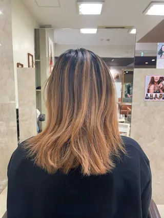 ミディアム 縮毛・酸性ストレート 特化のヘアスタイル