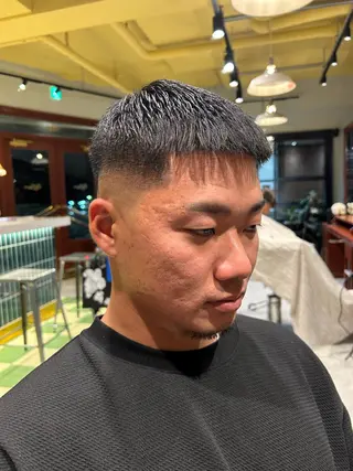 ショート 鈴木 航のヘアスタイル