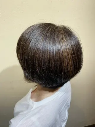 ショート カラー saya (サヤ)のヘアスタイル