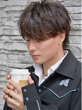 ショート カラー パーマ メンズ 飯田 とうまのヘアスタイル