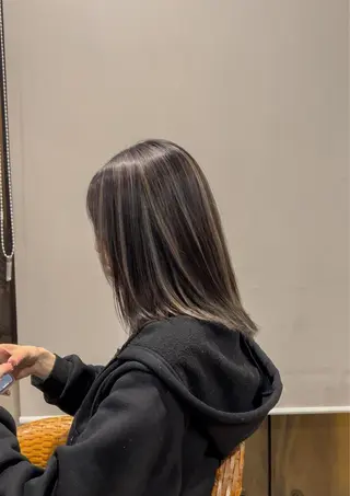 セミロング カラー 海外デザイン🇺🇸 石渡諒太のヘアスタイル