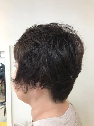 ショート カラー 横田 尚登のヘアスタイル
