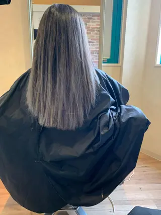 ロング Lit.豊橋 夏目のヘアスタイル