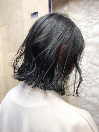 ミディアム カラー パーマ ヘアアレンジ TOMO GEEKS代表のヘアスタイル