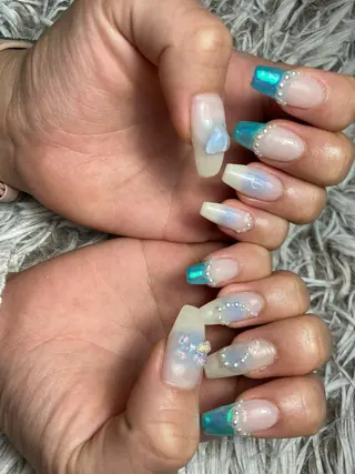 ロング ネイル ✴︎ Delightのネイルデザイン