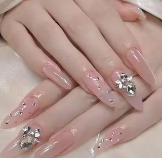 ネイル VIVIAN リサのネイルデザイン