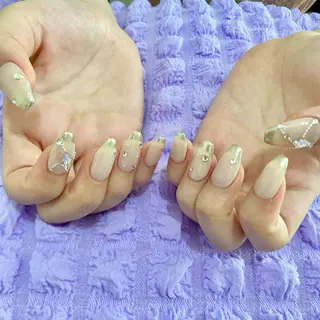 ネイル VIBLISS福岡 tomokoのネイルデザイン
