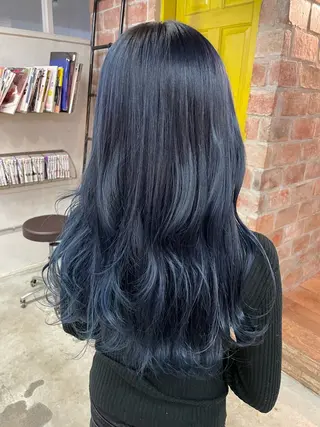 カラー 岩佐 怜のヘアスタイル