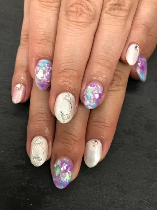 ネイル esNail&eye イーズネイル＆アイのネイルデザイン