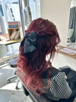 ミディアム ヘアアレンジ 縮毛矯正+モテカラー 🎀✨MIHOのヘアスタイル