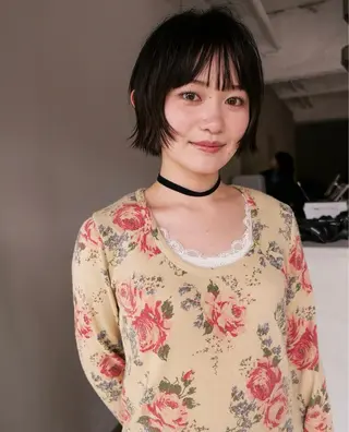 ミディアム カットモデル ヨネダのヘアスタイル