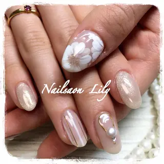ネイル Lily*nail 🌻Mii🌻のネイルデザイン