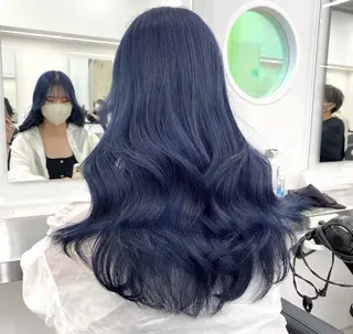 セミロング カラー ヘアアレンジ 🫧モテる💗ダメー ジレスハイトーン🫧のヘアスタイル