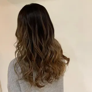セミロング カラー ヘアアレンジ 守屋 颯太のヘアスタイル